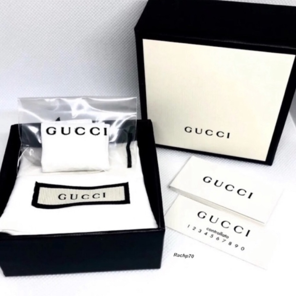 New Gucci Ghost Reversible Charm + Free 20" Chain - Picture 9 of 10